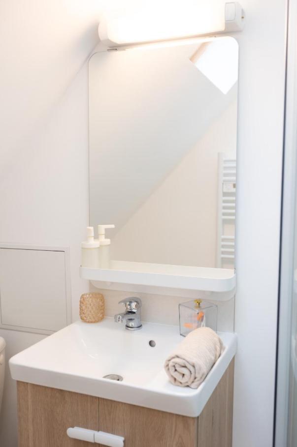 1225Location Apartment Камбре Екстериор снимка